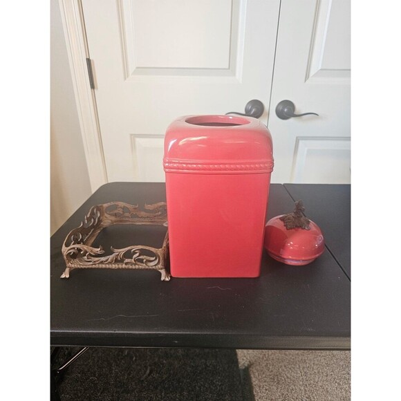 Belaverra red ceramic canister with metal base - Picture 2 of 8